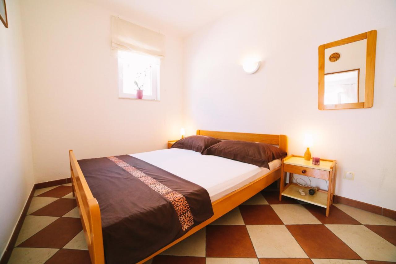 Villa Brigita Омиш Экстерьер фото