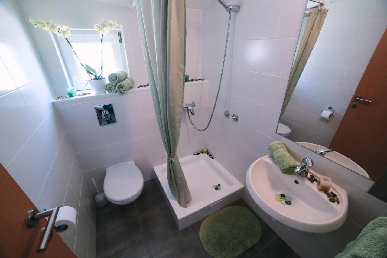 Villa Brigita Омиш Экстерьер фото