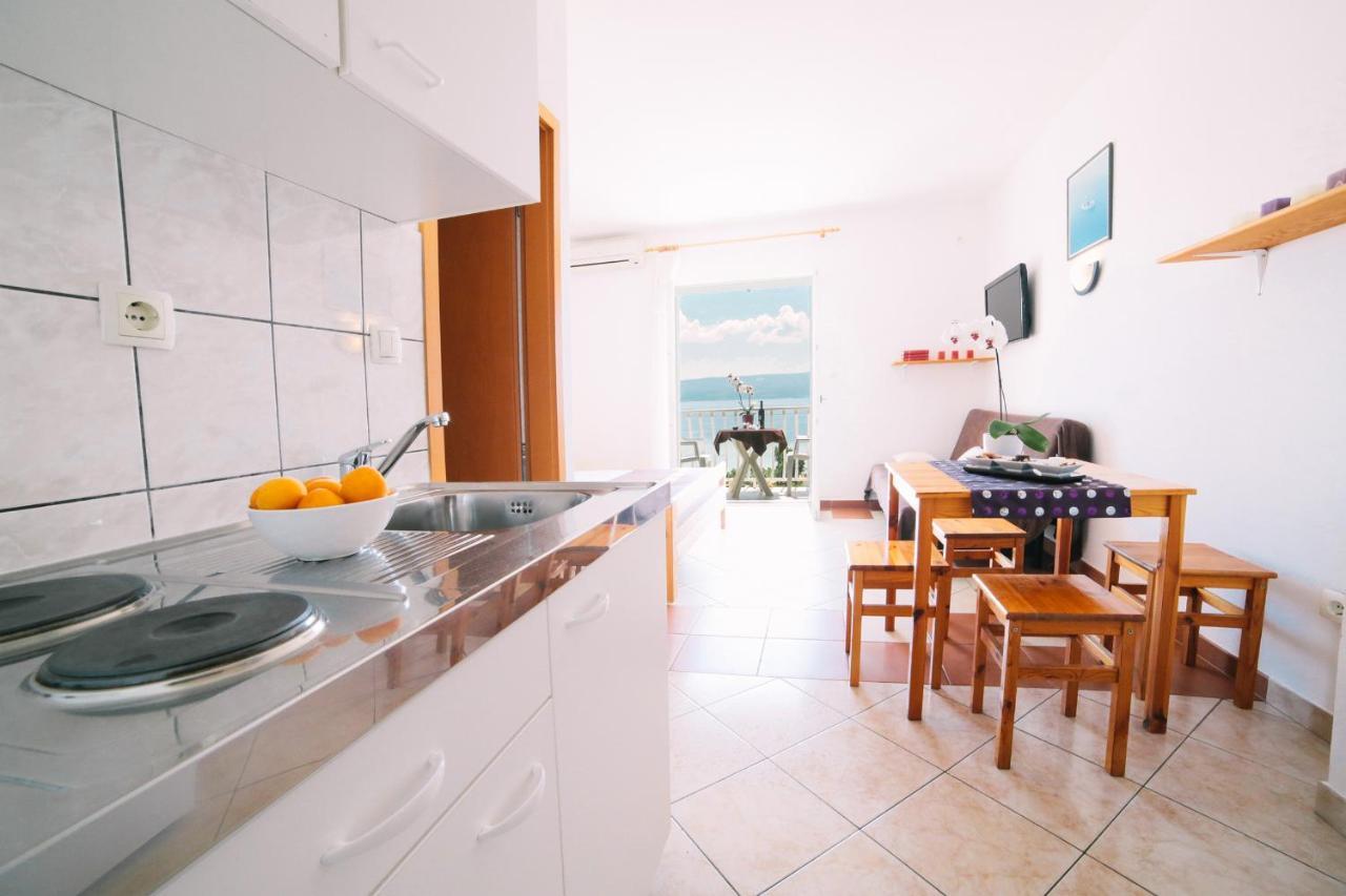 Villa Brigita Омиш Экстерьер фото