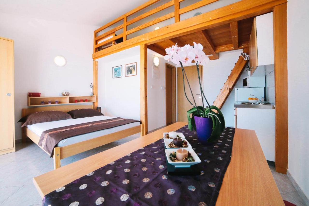 Villa Brigita Омиш Экстерьер фото