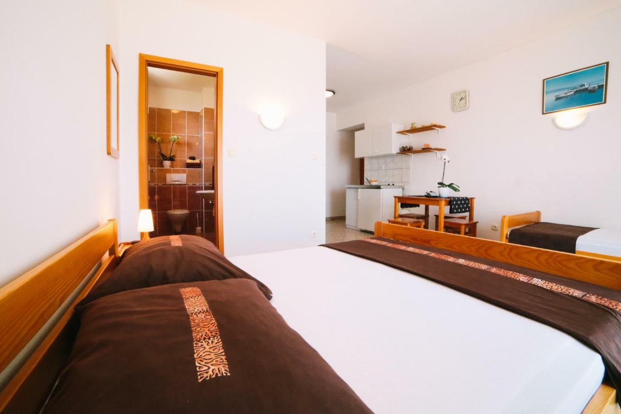 Villa Brigita Омиш Экстерьер фото